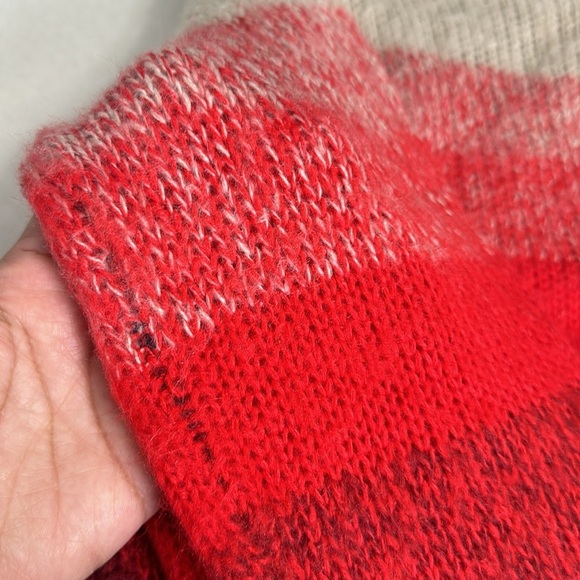 American Eagle Women’s Size Medium Ombre Chunky Knittedd Mock Neck Sweater - Picture 11 of 11